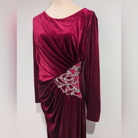 Burgundy Velvet Long Sleeve Evening Gown Formal Maxi Dress  Embellished XXXL 16 - Picture 2 of 14